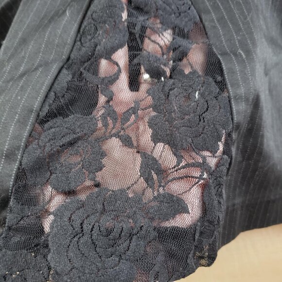 Buffalo David Bitton Y2K Stretch Pinstripe skirt w/lace detail slit & POCKETS - Picture 2 of 8